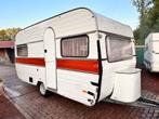 Kip KG 470 LB – Oud, Goud & Klaar voor het Grasveld!🥳🏕️, Vast bed, Treinzit, 500 - 750 kg, Caravelair