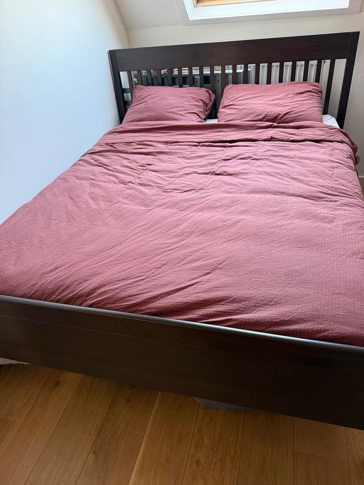 Mooi houten bedframe en Matras, Huis en Inrichting, Slaapkamer | Bedden, Zo goed als nieuw, Tweepersoons, 160 cm, 200 cm, Hout