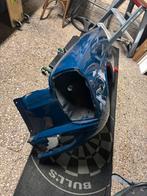 Mercedes w115/ w114 spatbord, Ophalen of Verzenden, Voor, Spatbord