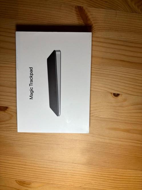 Nieuwe Apple Magic Trackpad (USB‑C) - Zwart - Geseald in doo, Computers en Software, Muizen, Nieuw, Trackpad, Linkshandig, Rechtshandig