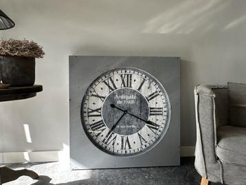 Grote Landelijke Wandklok Antique de Paris - 1 meter beschikbaar voor biedingen