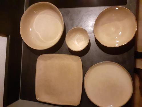 Xenos servies set, Huis en Inrichting, Keuken | Servies, Zo goed als nieuw, Overige typen, Effen, Keramiek, Ophalen