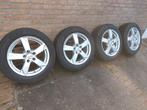 winterbanden 215-60-17 Nissan Qashqai, Auto-onderdelen, Banden en Velgen, Ophalen, 17 inch, Winterbanden, Band(en)