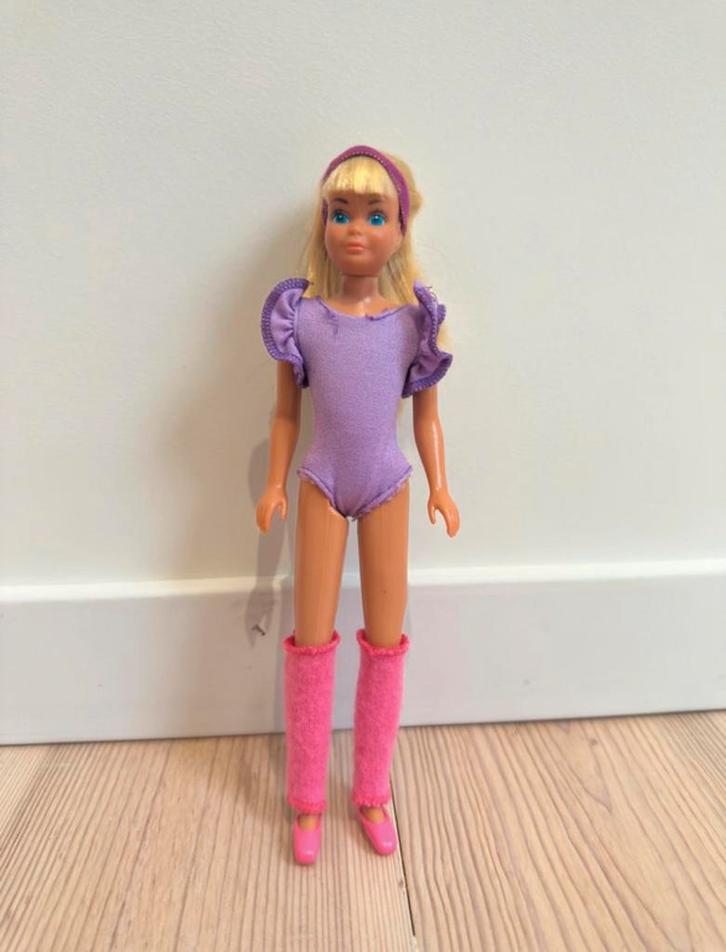 Skipper doll 2 (Barbie) 1982 supper Dance #5840, Verzamelen, Poppen, Zo goed als nieuw, Pop, Ophalen of Verzenden