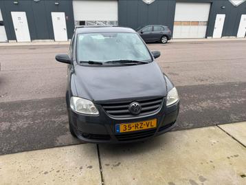 Volkswagen Fox 1.2 40KW 2005 Grijs beschikbaar voor biedingen