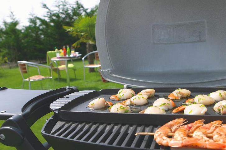 Weber cast iron Griddle Char Q and Weber Q200 - grillplaat, Tuin en Terras, Barbecue-accessoires, Nieuw, Ophalen of Verzenden