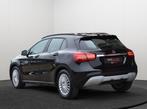 Mercedes-Benz GLA 180 Business Solution LED/Navi/Trekhaak, Auto's, Automaat, Stof, Gebruikt, 4 cilinders