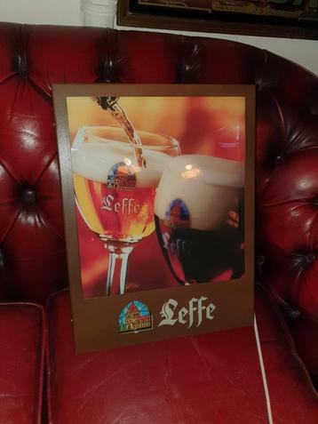 Lichtreclame Leffe beschikbaar voor biedingen