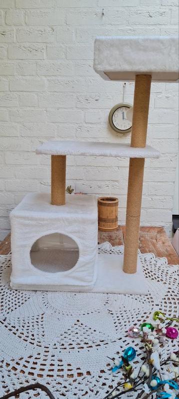 Katten krabpaal  beschikbaar voor biedingen
