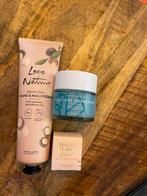 Oriflame set, Sieraden, Tassen en Uiterlijk, Uiterlijk | Cosmetica en Make-up, Overige kleuren, Nieuw, Ophalen of Verzenden, Handen en Nagels