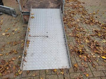 Aluminium oprijplaat / laadklep 18290 cm – traanplaat  beschikbaar voor biedingen