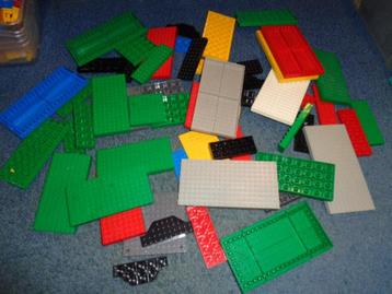 Partij Q189=Heel veel dikke Lego platen beschikbaar voor biedingen