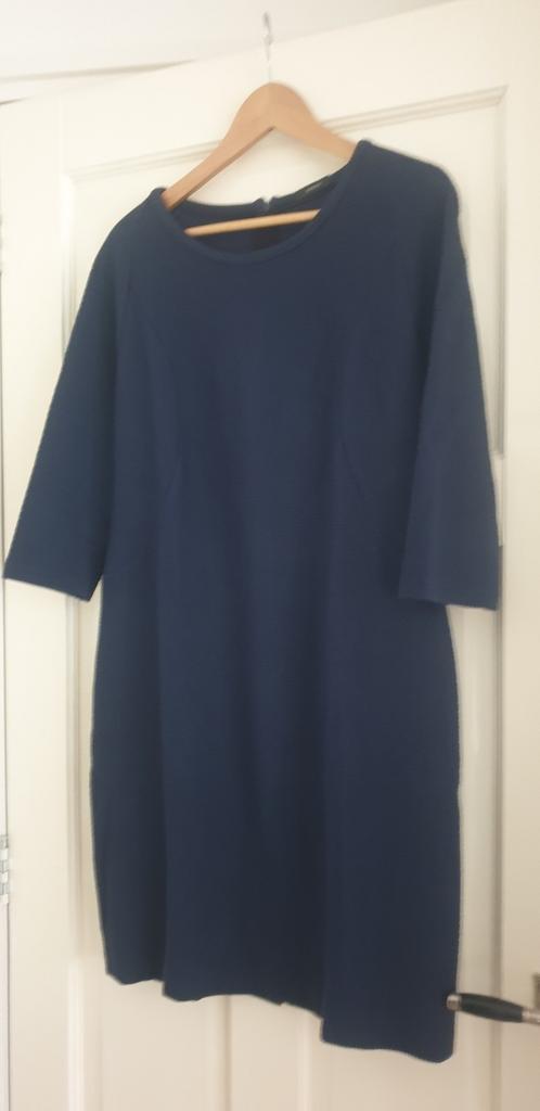 Riani Donkerblauwe Jurk - Maat 42, Kleding | Dames, Jurken, Zo goed als nieuw, Maat 42/44 (L), Blauw, Knielengte, Ophalen of Verzenden