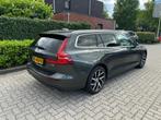 Volvo V60 2.0 T5 Momentum virtual cockpit, leer, navi, Auto's, Volvo, 15 km/l, 4 cilinders, Bluetooth, 93 €/maand