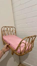 Poppie toys rotan poppenbed, Ophalen, Babypop