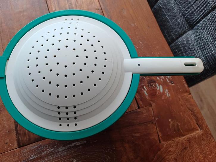 Tupperware duo vergiet, in zeer goede staat, Huis en Inrichting, Keuken | Tupperware, Zo goed als nieuw, Overige typen, Ophalen of Verzenden