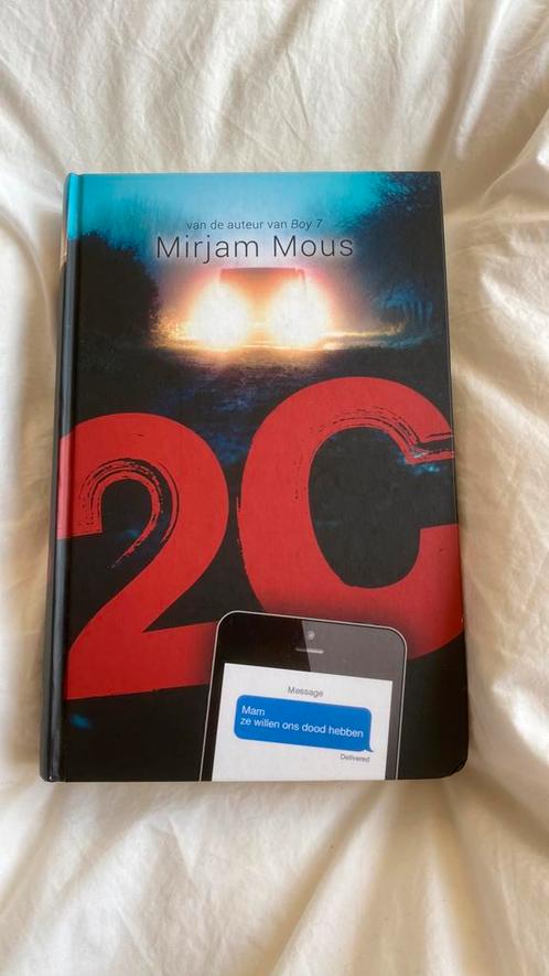 Mirjam Mous - 2C, Boeken, Kinderboeken | Jeugd | 13 jaar en ouder, Zo goed als nieuw, Ophalen of Verzenden