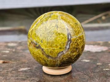 Groene opaal bol 59 mm beschikbaar voor biedingen