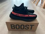 USED Adidas Yeezy 350 V2 core black red maat 45 1/3, Ophalen of Verzenden, Zo goed als nieuw, Zwart