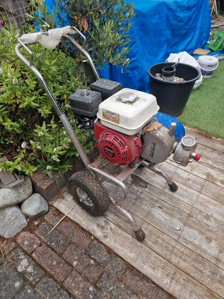 Airless Spuitmachine , plunjerpomp., Doe-het-zelf en Verbouw, Betonmolens, Ophalen