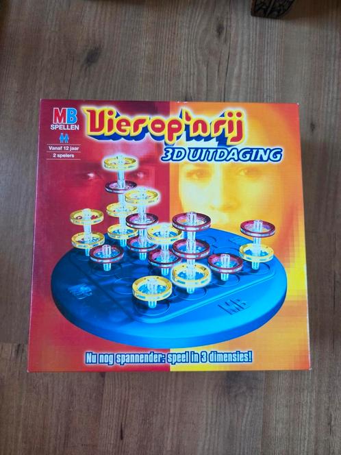 MB Vier op 'n Rij 3D Uitdaging - Compleet, Hobby en Vrije tijd, Gezelschapsspellen | Bordspellen, Gebruikt, Een of twee spelers