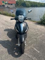 Piaggio Beverly 350 police edition (bj 2019), Ophalen, Zo goed als nieuw, Overige modellen