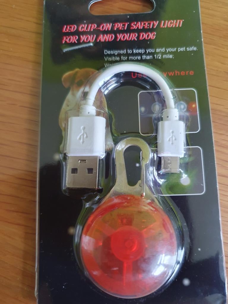 Te koop lampje voor aan hondenriem, Ophalen of Verzenden