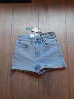 New jeans shorts light blue America Today XS 34 high waist, Nieuw, Maat 34 (XS) of kleiner, Blauw, Kort