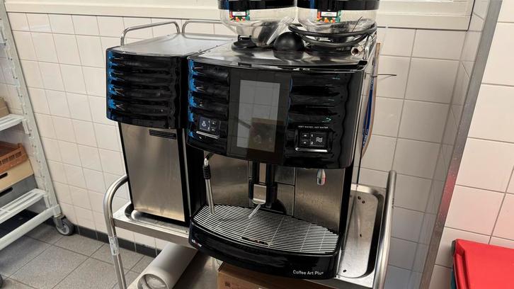 Schaerer Coffee Art Plus koffiemachine met koelkast, Witgoed en Apparatuur, Koffiezetapparaten, Gebruikt, Ophalen
