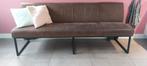 Prachtige bank (2.10 m) met een stevig metalen frame, Ophalen, Zo goed als nieuw, Vierpersoons of meer, 200 tot 250 cm