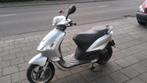 piaggio fly 2012, geel kenteken, Fietsen en Brommers, Scooters | Piaggio, Gebruikt, Verzenden, Zip, Benzine