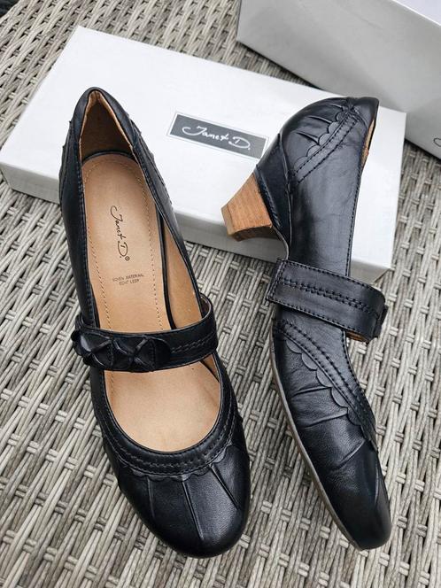 Janet D. Elegante zwarte lage hak schoenen - Maat 40, Kleding | Dames, Schoenen, Zo goed als nieuw, Schoenen met lage hakken, Zwart