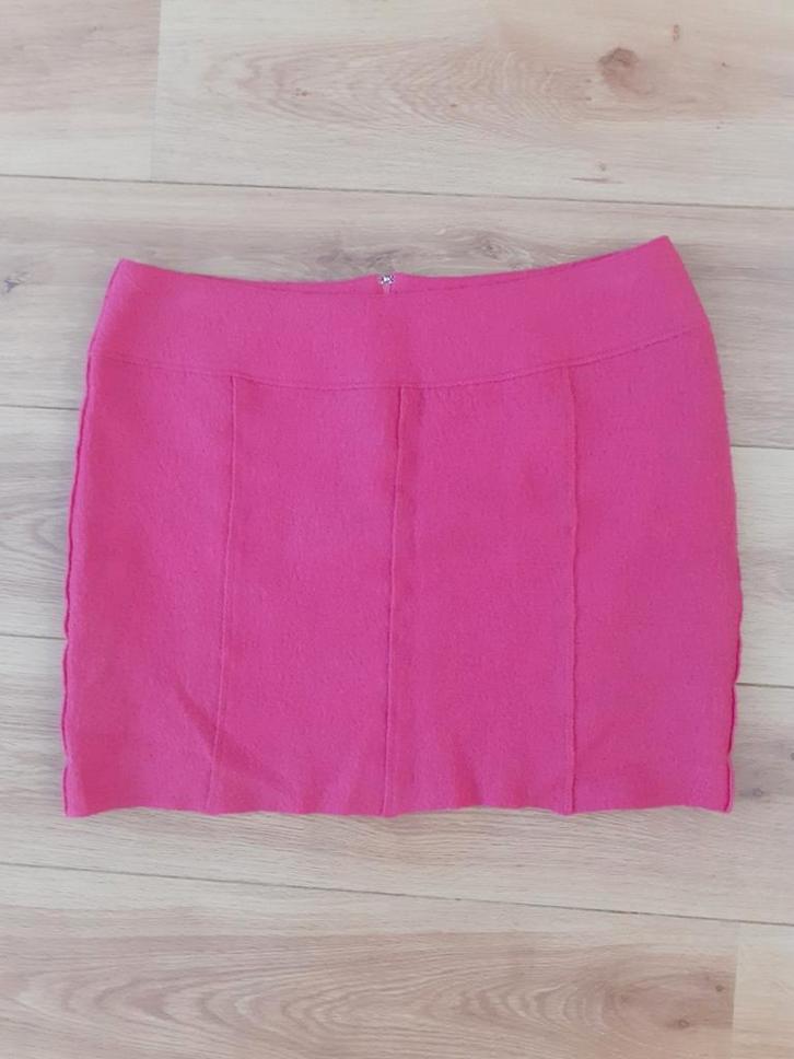 Anna van Toor korte wollen rok maat 42, Kleding | Dames, Rokken, Zo goed als nieuw, Maat 42/44 (L), Roze, Boven de knie, Ophalen of Verzenden