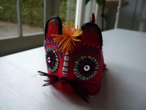 Chinees China Handmade Souvenir Stoffen Decoratie Draakje, Verzamelen, Overige Verzamelen, Zo goed als nieuw, Ophalen of Verzenden
