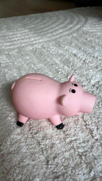 Spaarpot varken beschikbaar voor biedingen