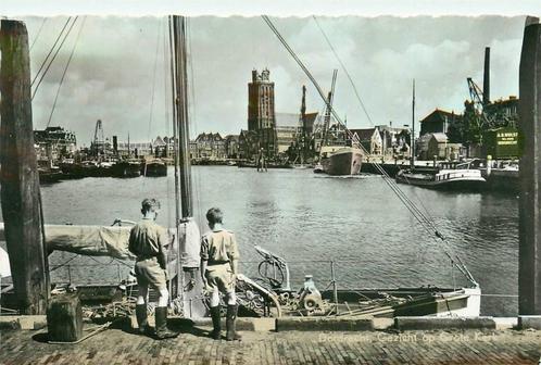 (388-129-019) Dordrecht Gezicht op Grote Kerk, Verzamelen, Ansichtkaarten | Nederland, Zuid-Holland, Verzenden