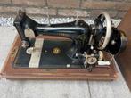 Antieke Naumann naaimachine Met originele houten afdekkap, Antiek en Kunst, Ophalen of Verzenden
