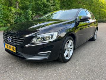 Volvo V60 T3 150pk Automaat 2013 243dkm Leder Navi PDC  beschikbaar voor biedingen