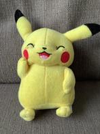 Pokemon Pikachu knuffel ogen dicht TOMY 23 cm hoog 10,--, Ophalen of Verzenden, Zo goed als nieuw, Overige typen