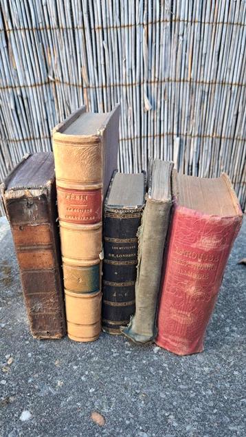 Antieke boeken, set van 5 beschikbaar voor biedingen
