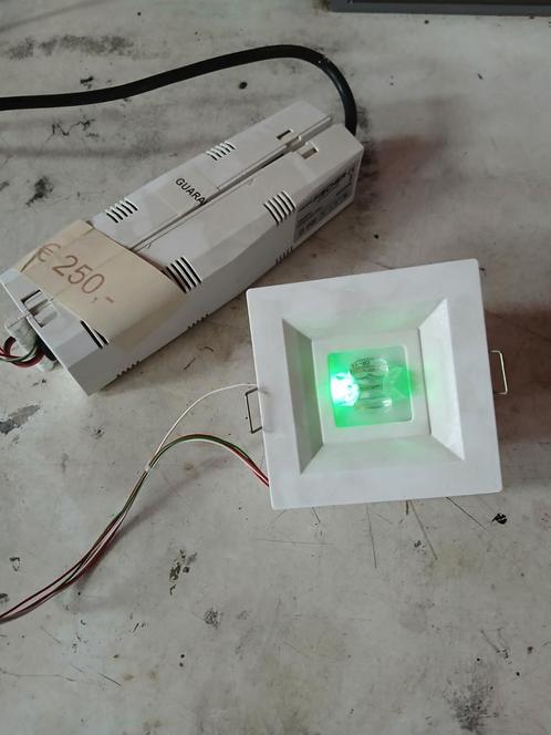 Noodverlichting led Fischer, Huis en Inrichting, Lampen | Hanglampen, Gebruikt, Minder dan 50 cm, Ophalen