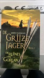 John Flanagan - De ruïnes van Gorlan, Ophalen of Verzenden, Zo goed als nieuw, John Flanagan