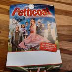 Gesigneerde Petticoat Musical Poster, Rechthoekig Staand, Ophalen of Verzenden, Zo goed als nieuw, A1 t/m A3