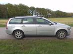 Volvo V50 2.4 140PK Geartronic 2005 Grijs, Te koop, V50, Zilver of Grijs, Geïmporteerd