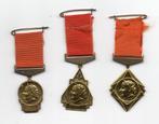 Te koop: 3 Medailles uit Velp met de afbeelding van Juliana, Verzamelen, Koninklijk Huis en Royalty, Nederland, Overige typen