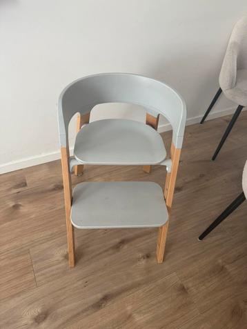 Stokke eetstoel beschikbaar voor biedingen
