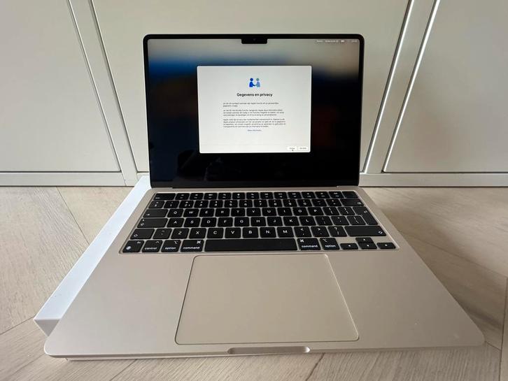 Apple MacBook Air M2 13.6 Starlight, Computers en Software, Apple Macbooks, Zo goed als nieuw, MacBook Air, 13 inch, Onbekend