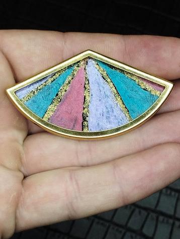 prachtige vintage broche beschikbaar voor biedingen