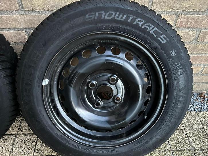 Vredestein Snowtrac 5 8mm + velgen, Auto-onderdelen, Banden en Velgen, Banden en Velgen, Winterbanden, 14 inch, 175 mm, Ophalen