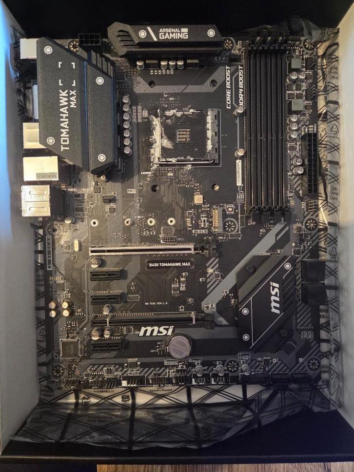 MSI B450 Tomahawk MAX, Computers en Software, Moederborden, Gebruikt, AMD, DDR4, Ophalen